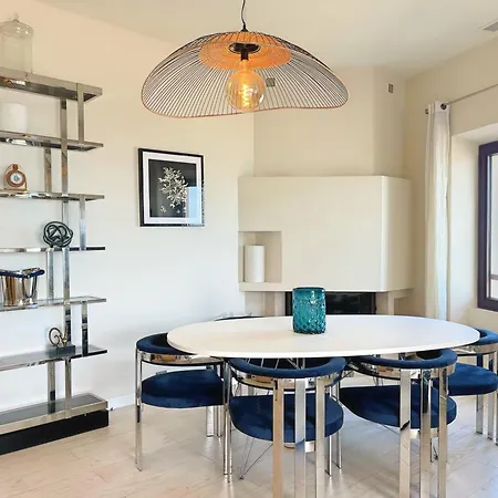 Villa Marsa - - On